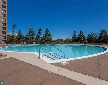 3705 S George Mason Drive - Photo Thumbnail 20