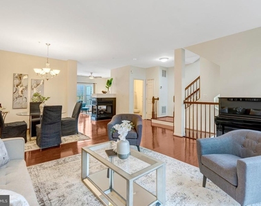 4479 Beacon Grove Circle - Photo Thumbnail 6