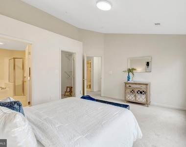 4479 Beacon Grove Circle - Photo Thumbnail 28