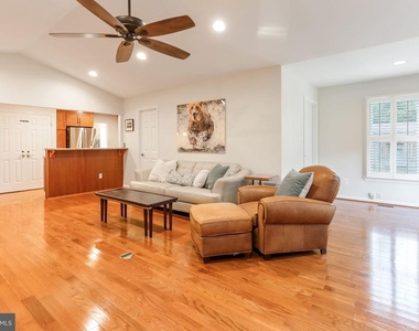 8011 Jackson Road - Photo Thumbnail 14