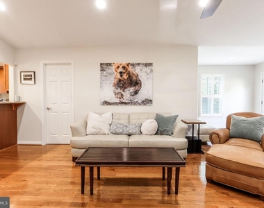 8011 Jackson Road - Photo Thumbnail 15
