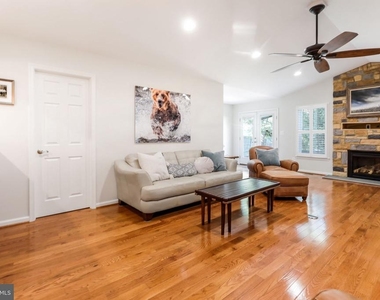 8011 Jackson Road - Photo Thumbnail 13