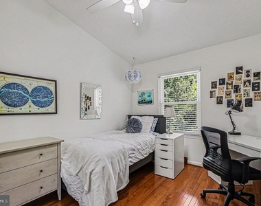 3738 Broomsedge Court - Photo Thumbnail 15