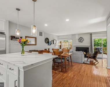 3738 Broomsedge Court - Photo Thumbnail 4