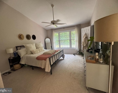 1338 Park Garden Lane - Photo Thumbnail 9