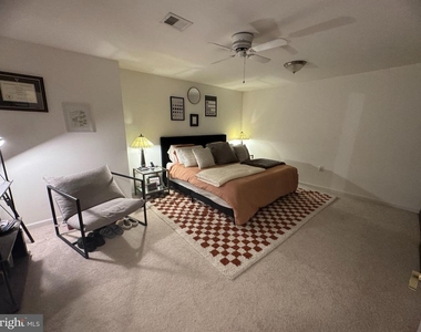 1338 Park Garden Lane - Photo Thumbnail 11