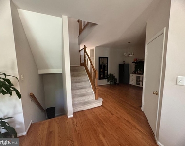 1338 Park Garden Lane - Photo Thumbnail 2