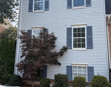 8818 Ridge Hollow Court - Photo Thumbnail 2