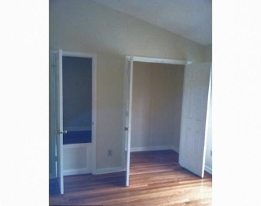 7130 Tolliver Street - Photo Thumbnail 22