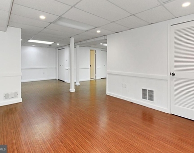 2804 Oakton Manor Court - Photo Thumbnail 34