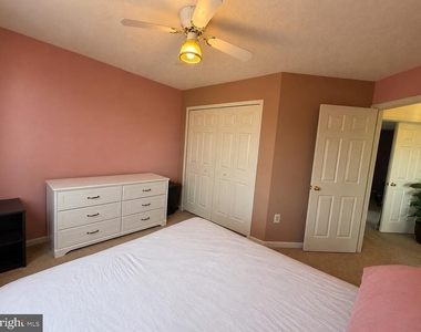 407 Tamarack Circle - Photo Thumbnail 24