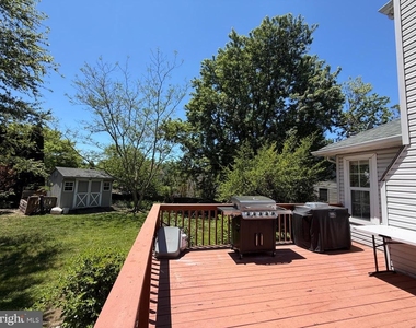 407 Tamarack Circle - Photo Thumbnail 44