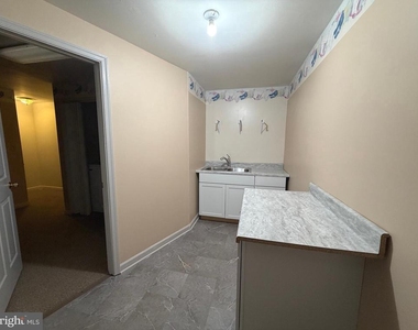 407 Tamarack Circle - Photo Thumbnail 30