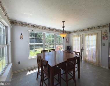 407 Tamarack Circle - Photo Thumbnail 14