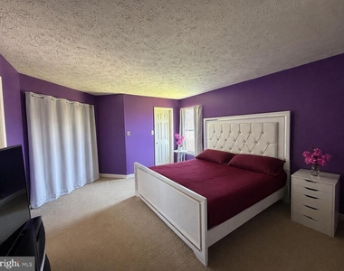 407 Tamarack Circle - Photo Thumbnail 20