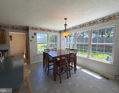 407 Tamarack Circle - Photo Thumbnail 13