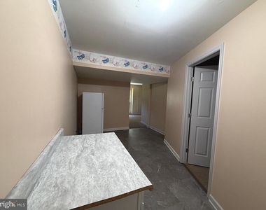 407 Tamarack Circle - Photo Thumbnail 32