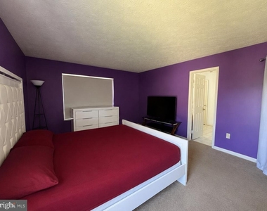 407 Tamarack Circle - Photo Thumbnail 21