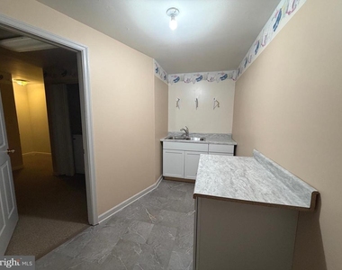 407 Tamarack Circle - Photo Thumbnail 31
