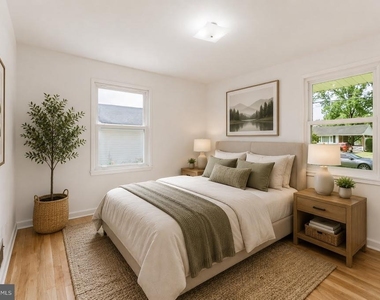 10914 Woodhaven Drive - Photo Thumbnail 9
