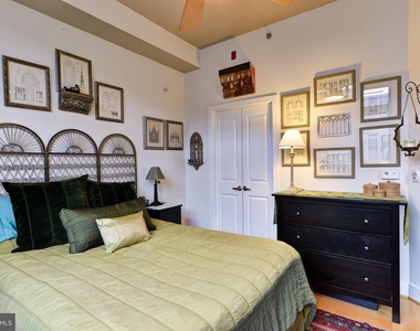 520 John Carlyle Street - Photo Thumbnail 15