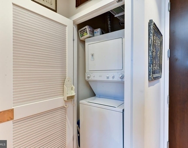 520 John Carlyle Street - Photo Thumbnail 13