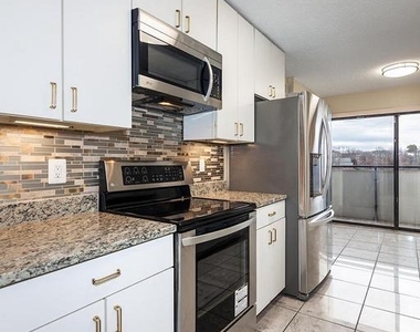 5300 Columbia Pike - Photo Thumbnail 5