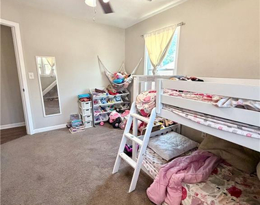 5313 N Sumac Circle - Photo Thumbnail 8