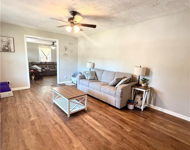 5313 N Sumac Circle - Photo Thumbnail 12
