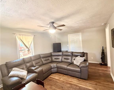 5313 N Sumac Circle - Photo Thumbnail 16