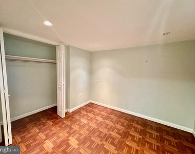 204 S Irving Street - Photo Thumbnail 17