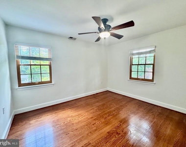204 S Irving Street - Photo Thumbnail 11