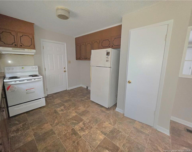 434 Homestead Drive - Photo Thumbnail 6