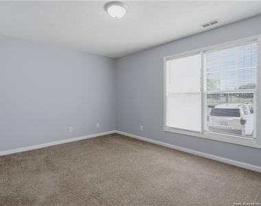 401 Meadowland Court - Photo Thumbnail 15