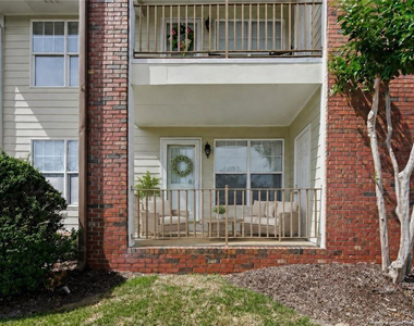 401 Meadowland Court - Photo Thumbnail 18