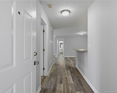 401 Meadowland Court - Photo Thumbnail 3