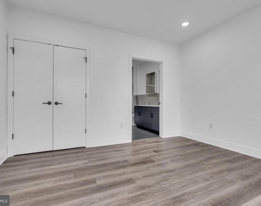 330 Cecil B Moore Avenue - Photo Thumbnail 18