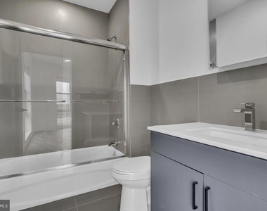 330 Cecil B Moore Avenue - Photo Thumbnail 13