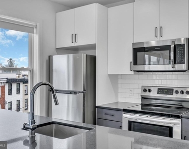 330 Cecil B Moore Avenue - Photo Thumbnail 3
