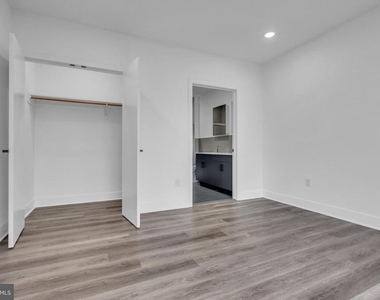 330 Cecil B Moore Avenue - Photo Thumbnail 19