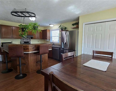 700 Rim Road - Photo Thumbnail 14