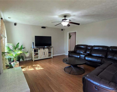 700 Rim Road - Photo Thumbnail 8