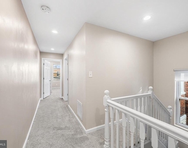 743 S 52nd Street - Photo Thumbnail 23
