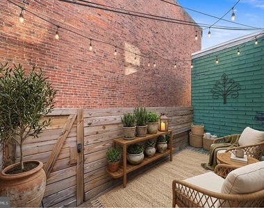 743 S 52nd Street - Photo Thumbnail 27