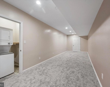 743 S 52nd Street - Photo Thumbnail 26