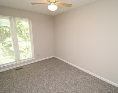 118 Planetree Lane - Photo Thumbnail 21