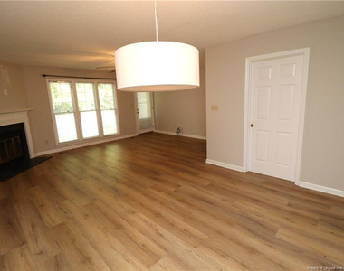 118 Planetree Lane - Photo Thumbnail 3