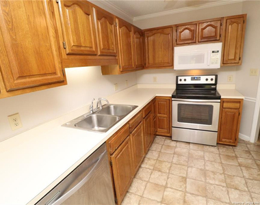 118 Planetree Lane - Photo Thumbnail 14