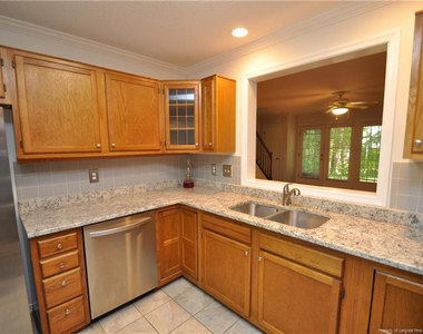 240 Beechtree Drive - Photo Thumbnail 6