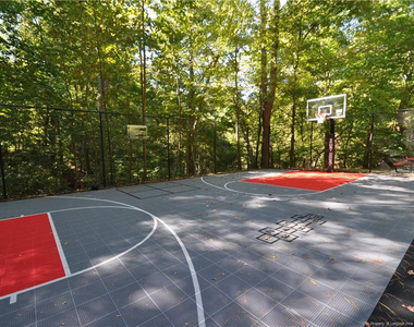 240 Beechtree Drive - Photo Thumbnail 31